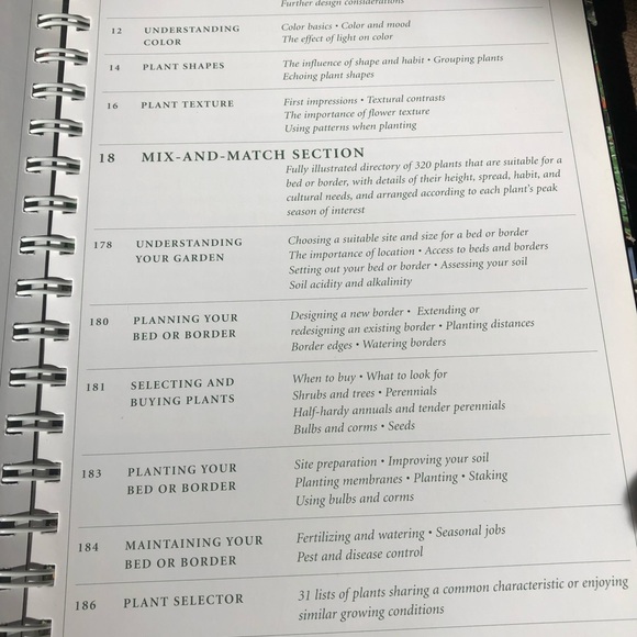 The Garden Planner beds and borders Large hard cover book with flip photos - Picture 5 of 11